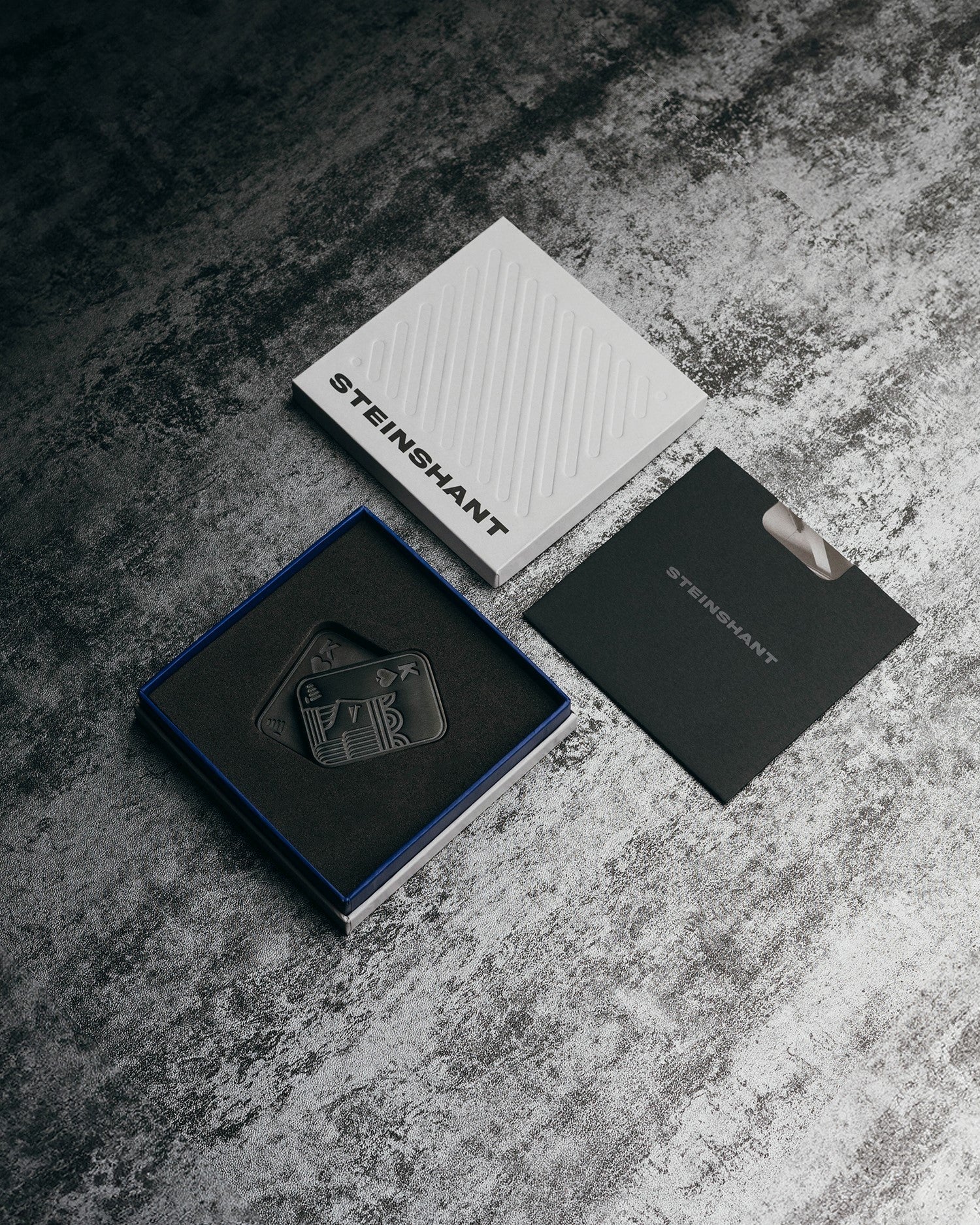 Shuffle Pocket Kings V2 Fidget Toy | Midnight Edition Card Fidget